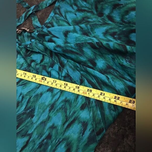 Express Women's 3/4 Sleeve Blue Swirled Pattern Semi Sheer Top Shirt - Size S - Picture 4 of 8